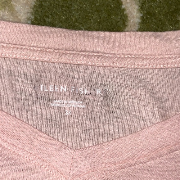 Eileen Fisher Soft Pink Long Sleeve V-Neck Top - Picture 5 of 8